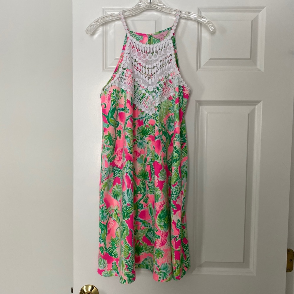 Women’s Lilly Pulitzer dress.